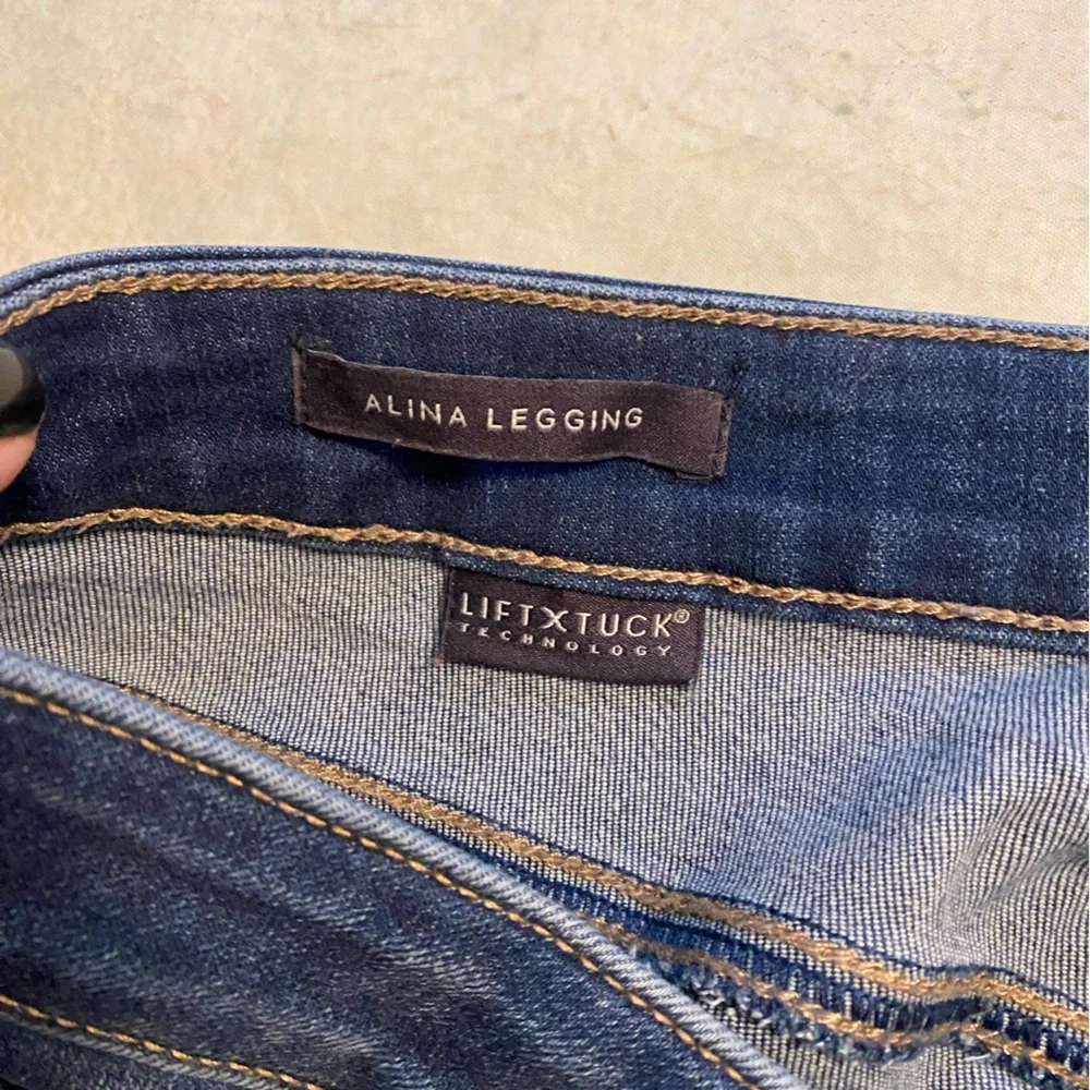 NYDJ blue Alina legging denim jeans. 8